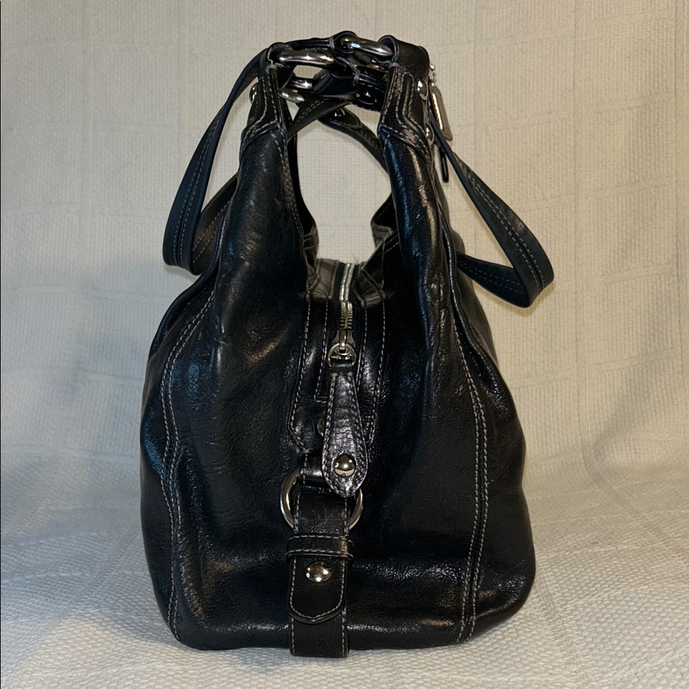 Coach Black Shoulder Bag - Picture 3 of 12